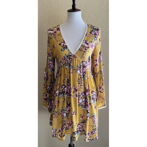 On The Road Womens Yellow V Neck Fit & Flar Garette Floral Dress Size L $120 - Picture 2 of 11